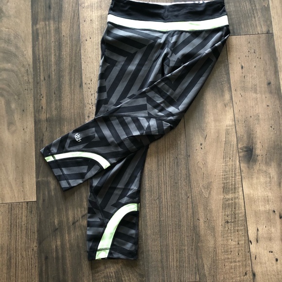 Seawheeze 2014 Run Inspire Crop - Picture 2 of 4